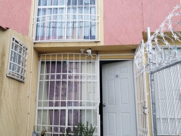 Inmueblesaqui.com Casa En Jardines De La Montaña